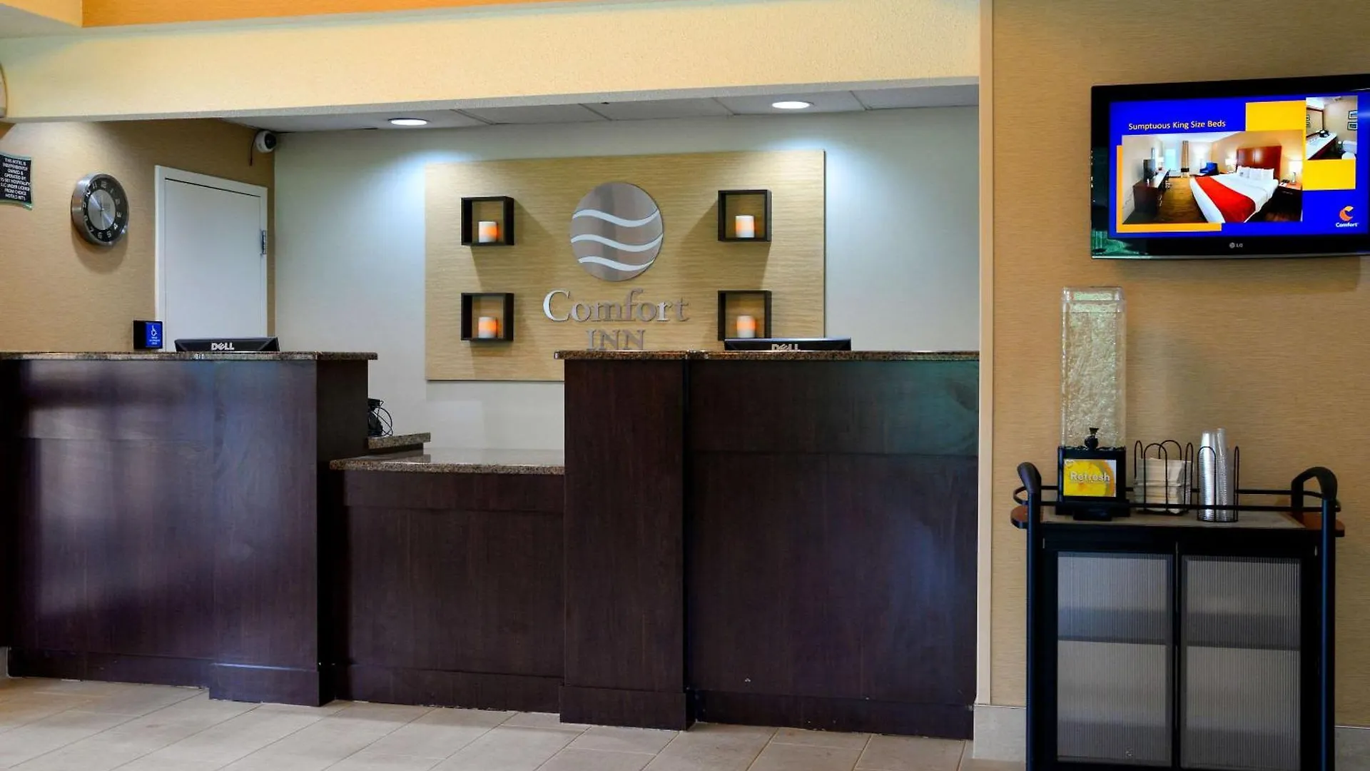 Staying Near American Tobacco Campus: 8 Business Hotels Compared