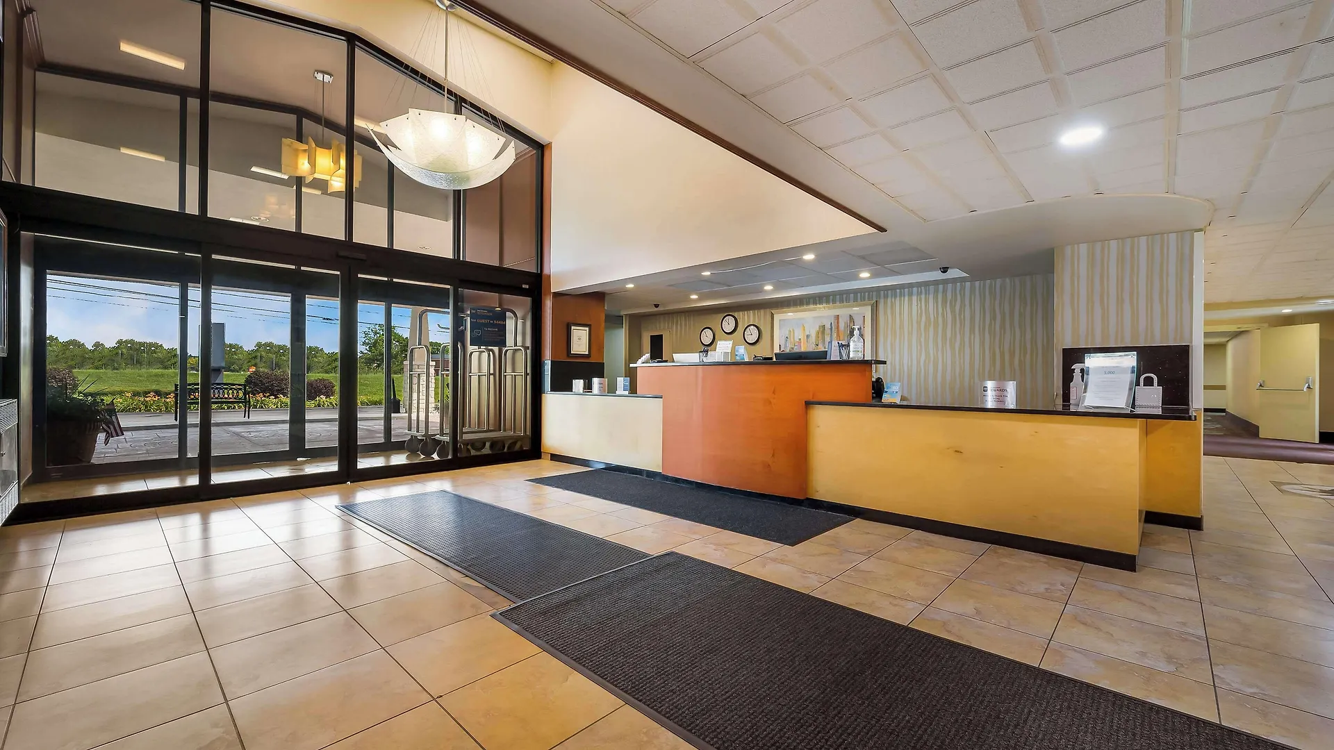 5 Smart Business Hotels Near Muirwood Square Worth Booking