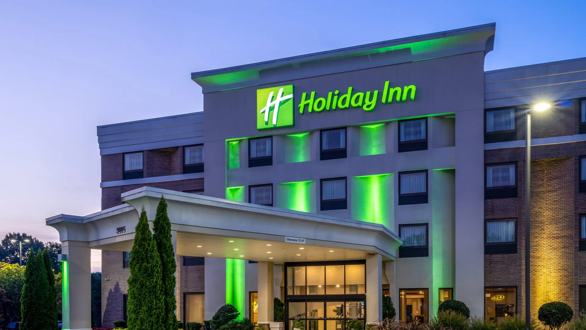 Where to Stay Near Greensboro Coliseum: 4 Business Hotels