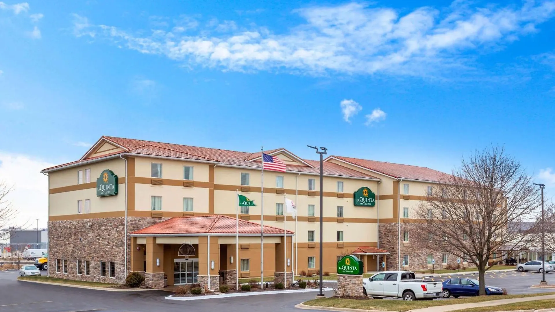 5 Business Hotels Close to Sandy Hollow Golf Course, Rockford