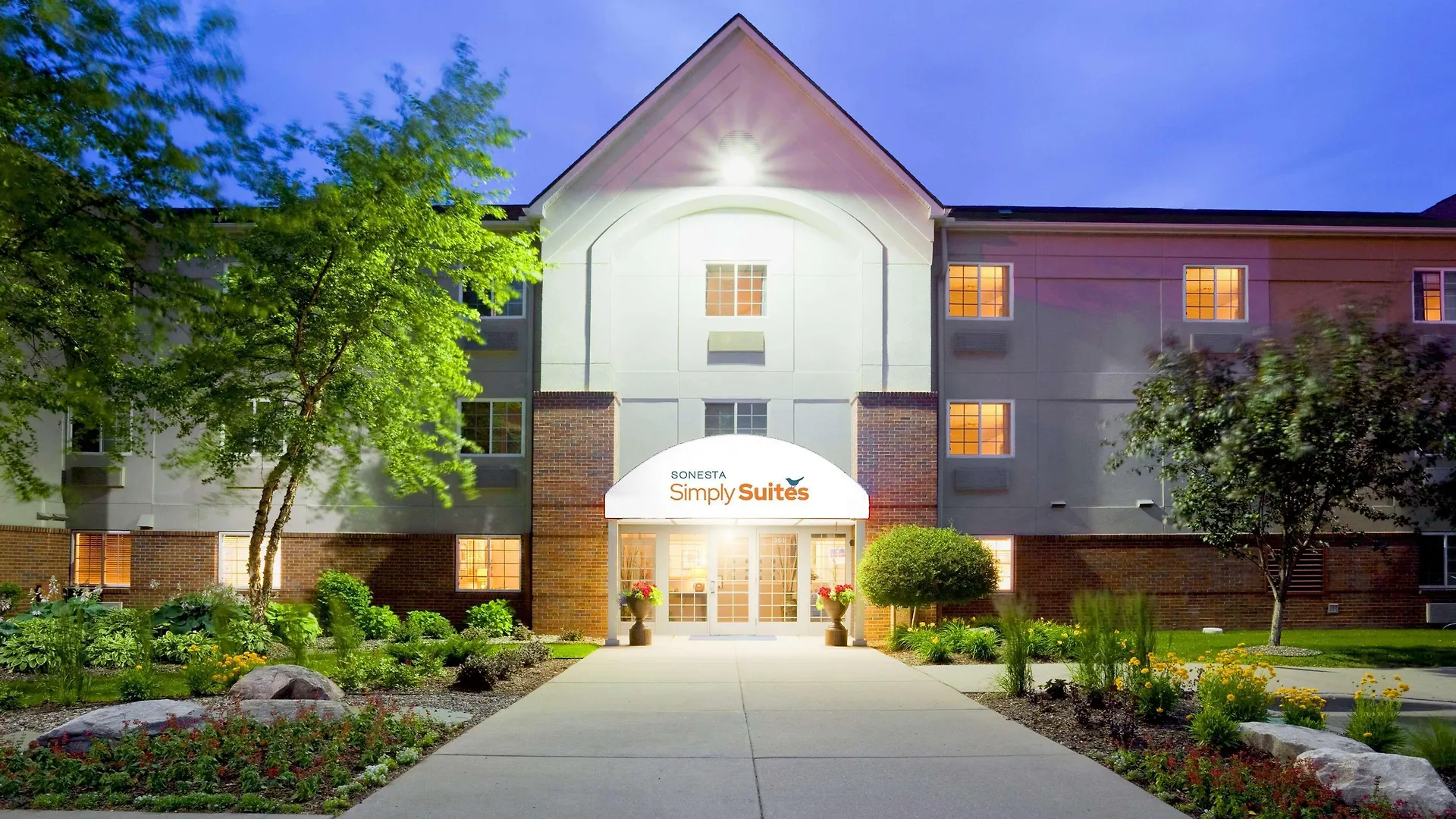 4 Solid 3-Star Hotels Near Southdale Center Worth Booking