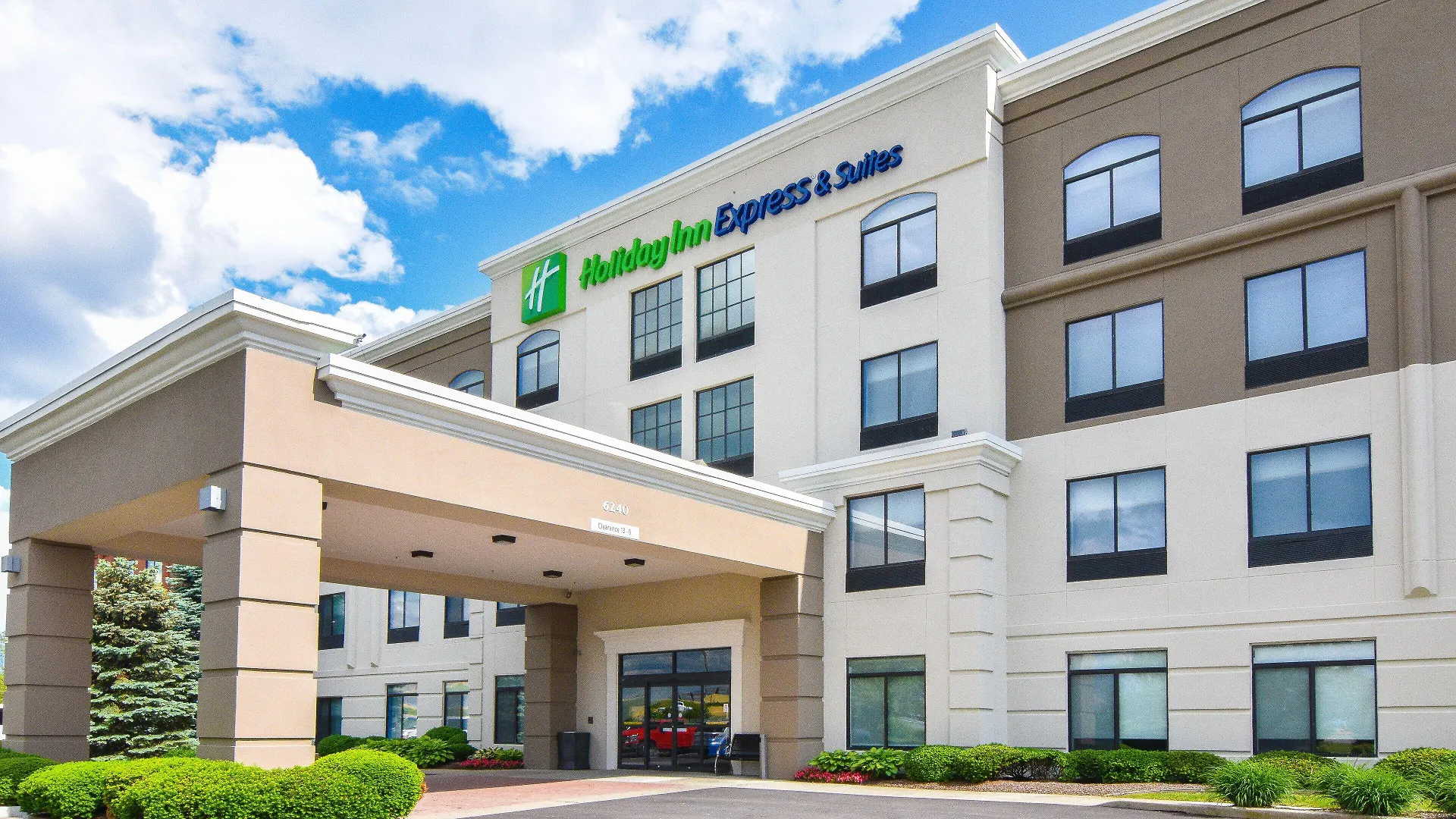 4 Smart Business Hotels Near Butler University Worth Booking