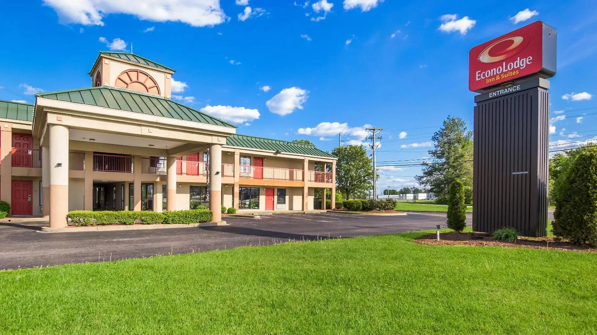 5 Smart 3-Star Hotels Near Great Clips Festival Shopping Center