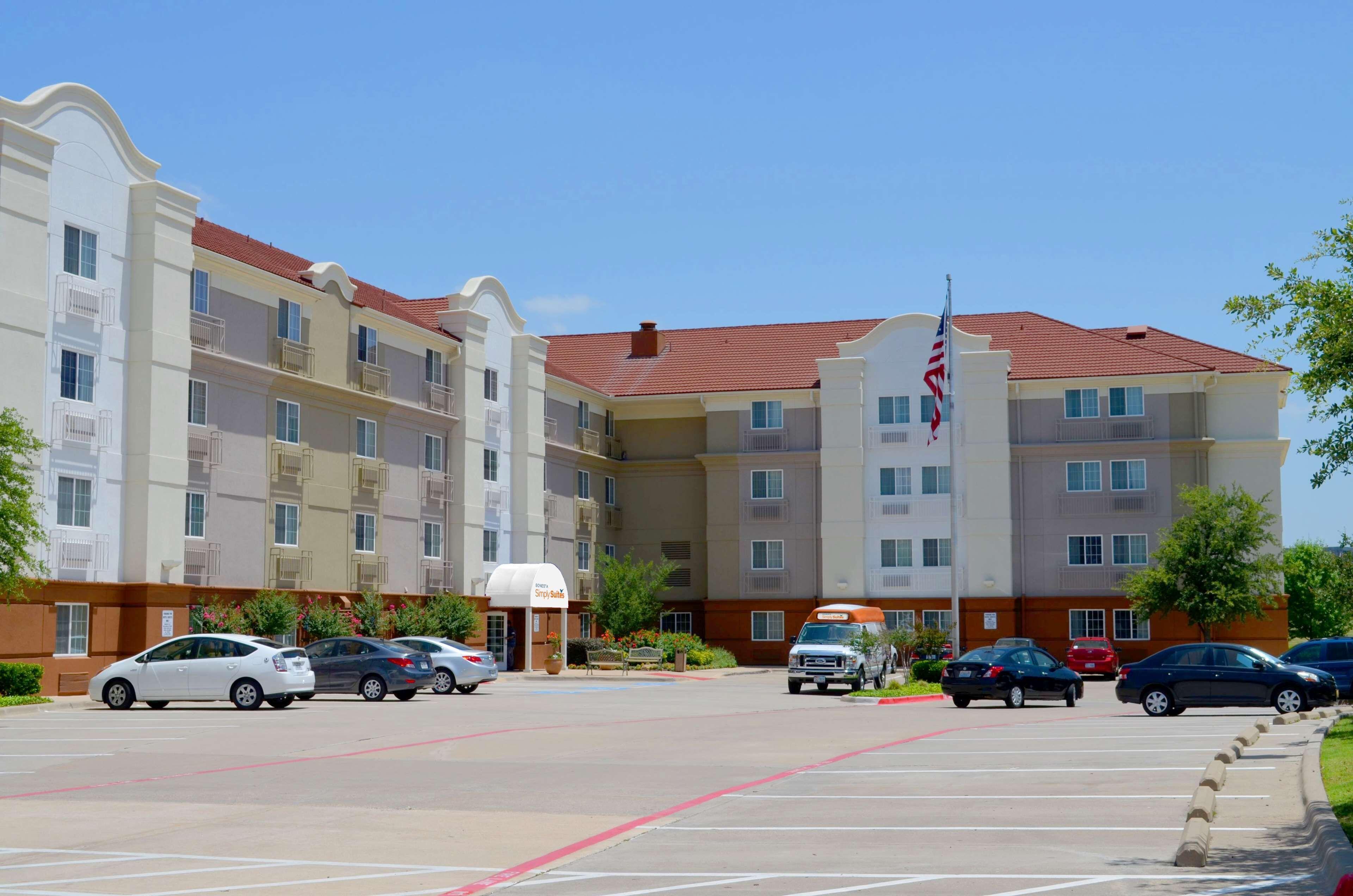 7 Business Hotels Near Zero Gravity That Deliver