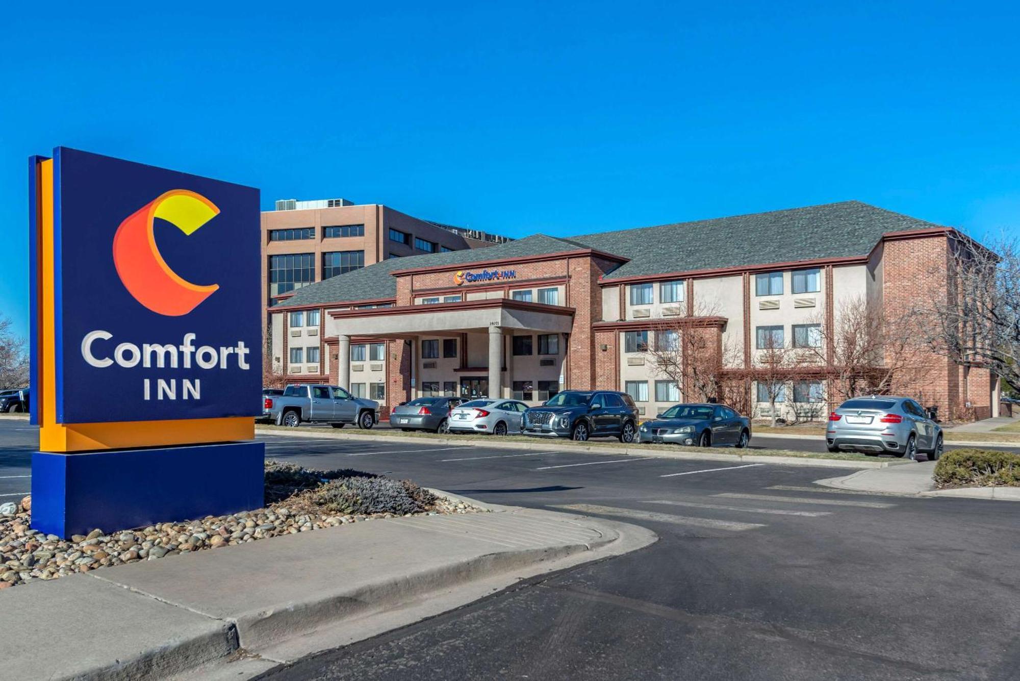 Where to Stay Near Crestmoor Park: 4 Business Hotels Reviewed